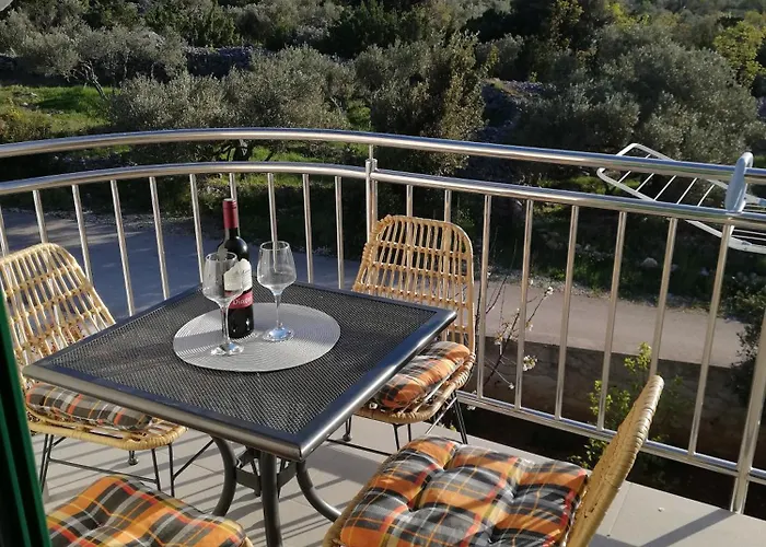 Milin Gasthuis Jezera